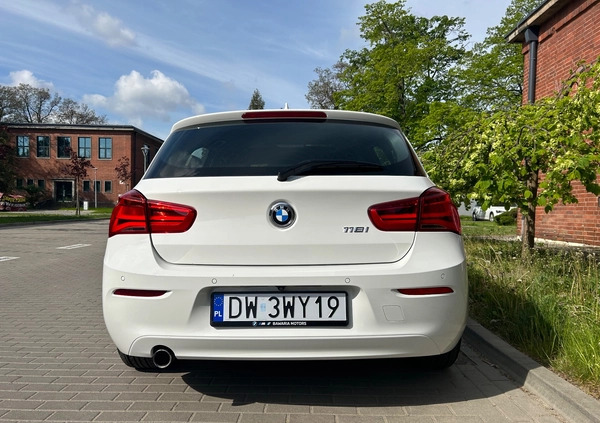 BMW Seria 1 cena 66500 przebieg: 98600, rok produkcji 2016 z Wrocław małe 379